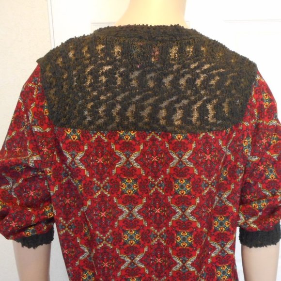 Buckle BKE BOUTIQUE Cardigan Red Print Size Medium - Picture 7 of 10